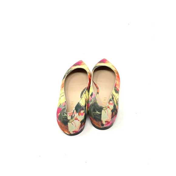 M. Gemi Abstract Watercolor Pointed Toe Flats Size 37 / US 7 - Picture 4 of 8